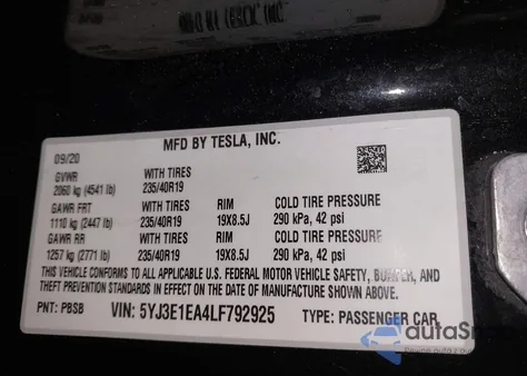 2020 Tesla Model 3 Standard Range Plus Rear-Wheel Drive/Standard Range Rear-Wheel Drive z USA, uszkodzony, nr VIN 5YJ3E1EA4LF792925